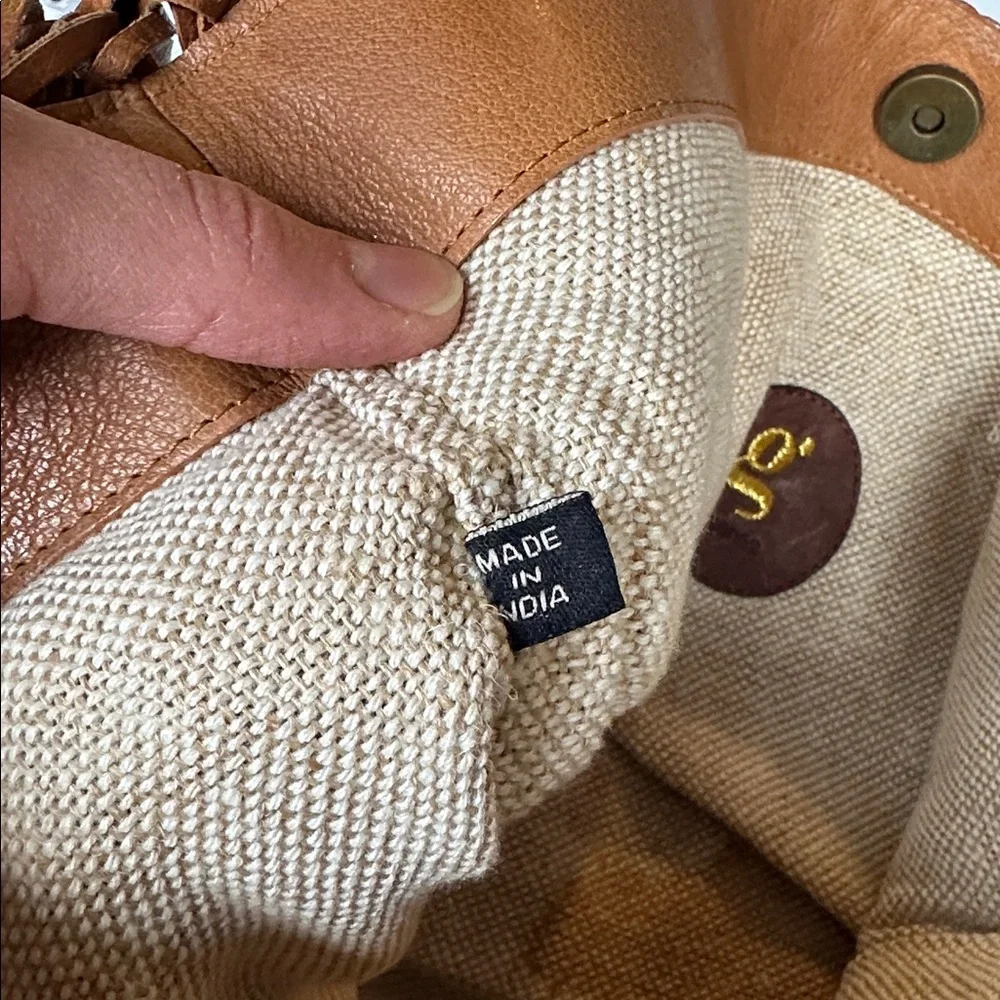 Rare G series Cole Haan handbag - Woven Leather - Picture 6 of 11